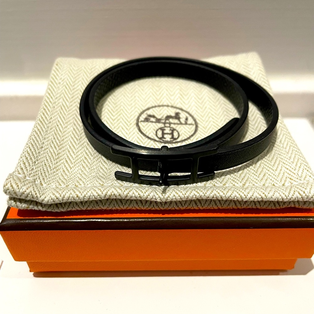 HERMES BLACK LEATHER BEHAPI DOUBLE TOUR BRACELET - noir/noir
